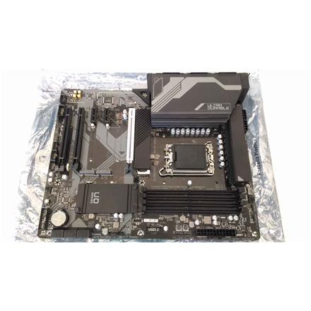 Taastatud. GIGABYTE Z790 UD AX 1.0 M/B, REFURBISHED, WITHOUT MANUALS | Z790 UD AX 1.0 M/B | Processor family Intel | Processor socket  LGA1700 | DDR5 DIMM | Memory slots 4 | Supported hard disk drive interfaces 	SATA, M.2 | Number of SATA connectors 6 |