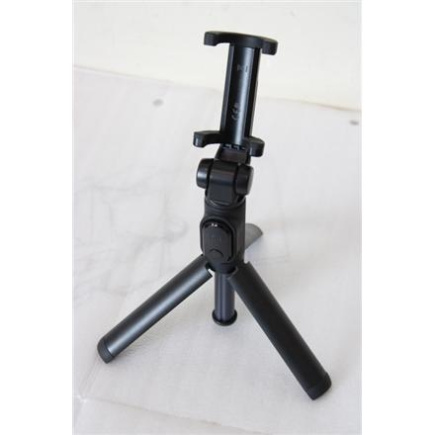 Taastatud. Xiaomi Mi Selfie Stick Tripod (Black) | Xiaomi Mi Selfie Stick Tripod | Aluminium | Black | USED | Non-slip construction; Rotation angle: 360°; Portable and Wireless FBA4070USSO