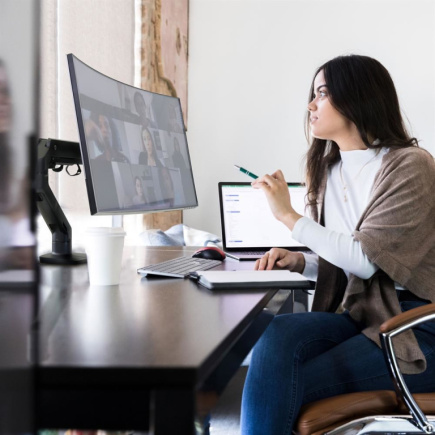 Ergotron HX Series 45-475-224 monitor mount / stand 124.5 cm (49