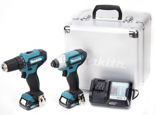 Makita CLX224X power tool combo kit Battery