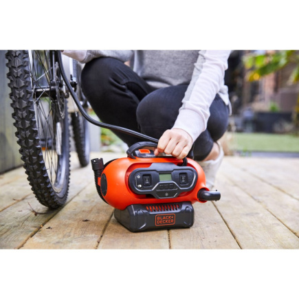 Must & Decker BDCINF18N-QS air compressor 160 l/min AC/Cigar lighter