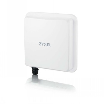 ZYXEL FWA710, 5G OUTDOOR ROUTER,STANDALONE/NEBULA WITH 1 YEAR NEBULA PRO LICENSE, 2.5G LAN, EU AND UK