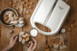 Adler AD 3039 waffle iron 24 waffle(s) 1600 W White
