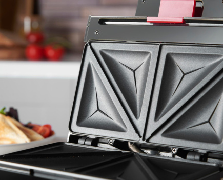 Russell Hobbs Easy Clean sandwich maker 750 W Black, Stainless steel