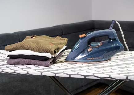 CONCEPT Steam Iron ZN9110