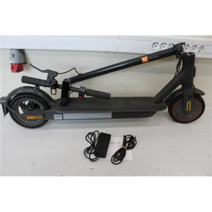 Taastatud. Xiaomi Mi Electric Scooter Pro 2 (Black) | Xiaomi Mi Electric Scooter Pro 2 | 600 W | 25 km/h | 24 month(s) | Black | DAMAGED PACKAGING, SCRATCHED, DIRTY, MISSING KEY, SCREWS, MANUAL