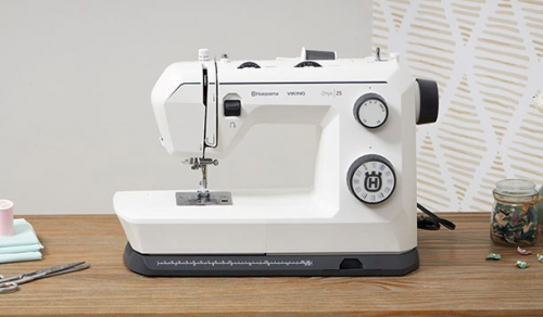 Husqvarna Onyx 25 sewing machine