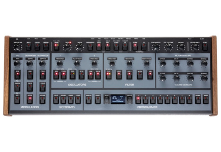 Oberheim OB-X8 Desktop - polyphonic analogue synthesiser