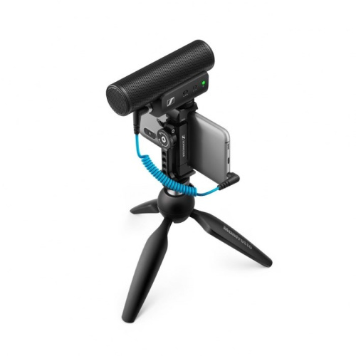 Sennheiser MKE 400 Mobile Kit - condenser, supercardioid Mikrofon with low-pass filter with Manfrotto tripod