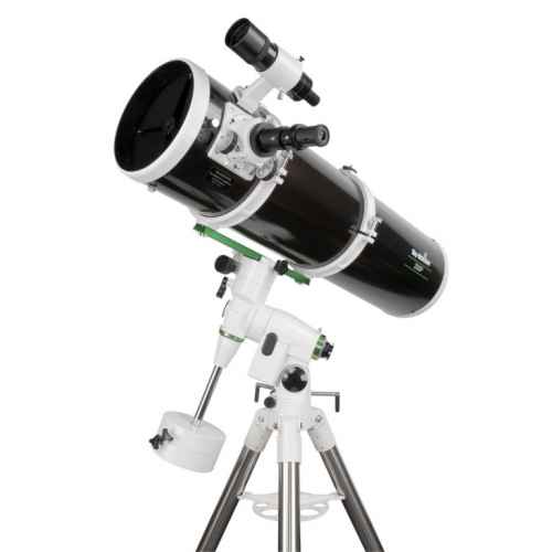 Skywatcher BKP 2001 EQ5 telescope with Crayford focuser 200/1000