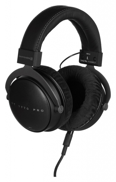 Beyerdynamic DT 1770 PRO 250 Ω - closed studio headphones