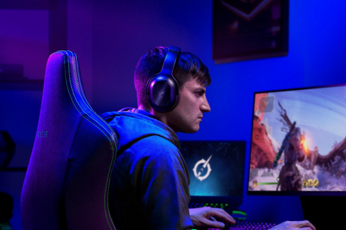 Razer Barracuda Pro Kõrvaklapid mikrofoniga Wired & Wireless Head-band Gaming USB Type-C Bluetooth Black