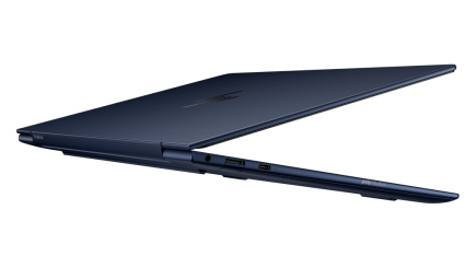 HP EliteBook Ultra G1i AI 14 - Ultra 7-258V, 32GB, 1TB SSD, 14 3K 400-nit 120Hz OLED Touch BrightView, US backlit keyboard, Atmospheric Blue, 64Wh, Win 11 Pro, 3 years